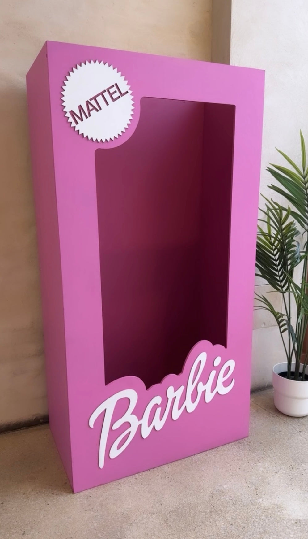 Adult Size Barbie Box1.9m
$240 TO HIREMy StoreMy StoreAdult Size Barbie Box